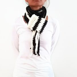 Vone Kevitz Black/White Chain Scarf With Cuff