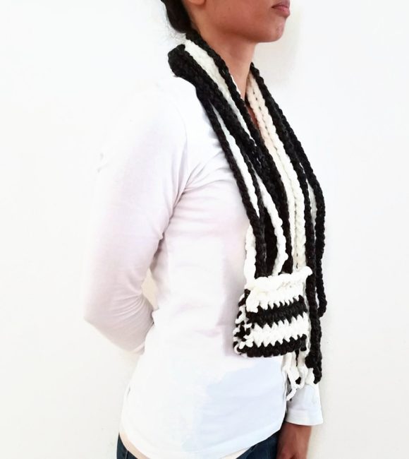 Vone Kevitz Black/White Chain Scarf With Cuff