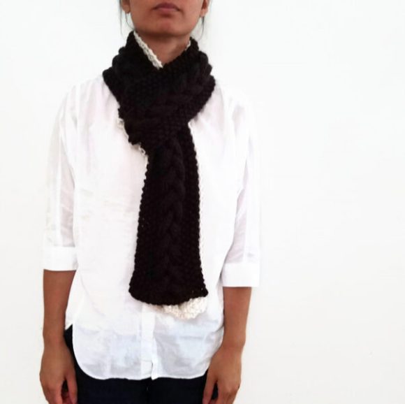 Vone Kevitz Off White/Espresso Cable Scarf