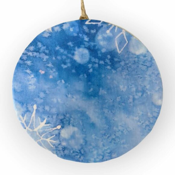 blue and white snowflake pattern