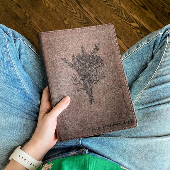 A ESV Journaling by Crossway Publishing in Dark Brown. It has a design of a Flower Bouquet engraved on it. It is hand lettered with calligraphy and makes a beautiful Christian gift, Gods Word, Scripture, 9781433568749