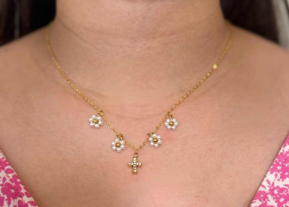 Gold cross necklace, 16K faith pendant with daisy design, Christian jewelry for women, perfect faith-inspired gift or daily wear