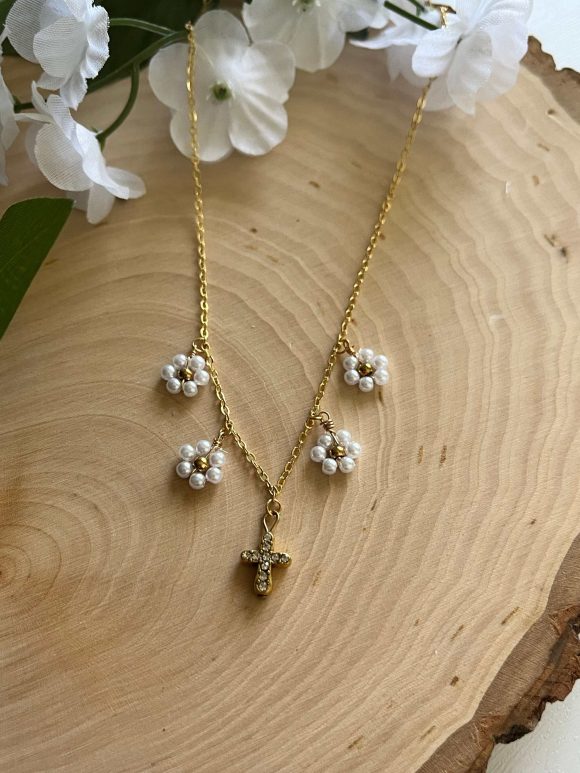 Gold cross necklace, 16K faith pendant with daisy design, Christian jewelry for women, perfect faith-inspired gift or daily wear