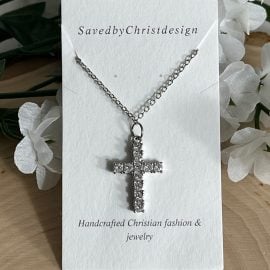 Silver Cross Necklace with hypoallergenic and anti-tarnish design, elegant Christian jewelry for women, perfect for gifting or everyday wear.