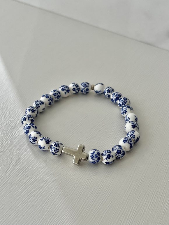 Handmade Blue Cross Bead Bracelet with Ceramic Glass Beads – Lightweight Christian Jewelry Gift for Women – Faith-Based Accessory for Daily Wear