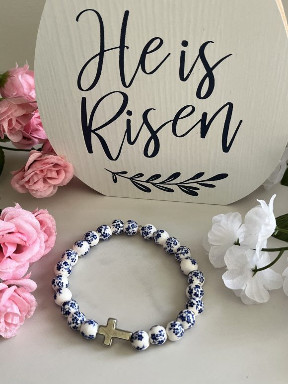 Handmade Blue Cross Bead Bracelet with Ceramic Glass Beads – Lightweight Christian Jewelry Gift for Women – Faith-Based Accessory for Daily Wear
