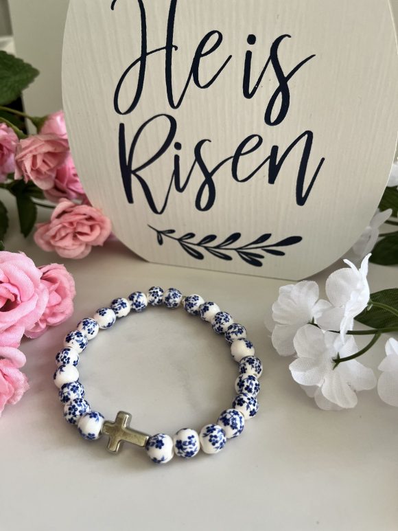 Handmade Blue Cross Bead Bracelet with Ceramic Glass Beads – Lightweight Christian Jewelry Gift for Women – Faith-Based Accessory for Daily Wear
