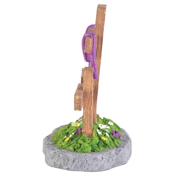 Tabletop 3-Cross Figurine Resin - Image 3