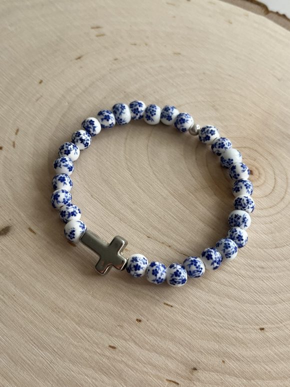 Blue floral cross beaded bracelet with 6mm round beads, handcrafted Christian jewelry for women